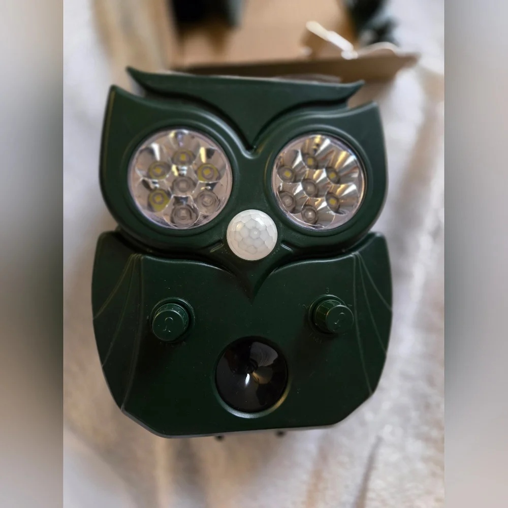 Solar Powered Ultrasonic Animal Repeller - Green